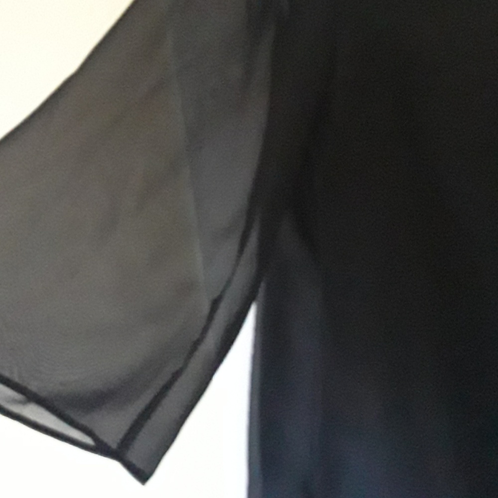 Blouse - Picture 2 of 4